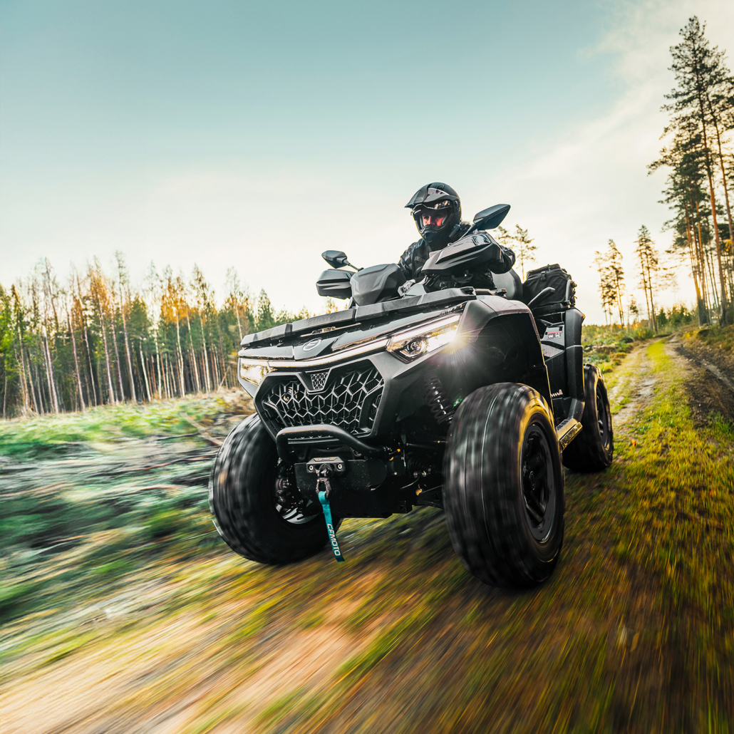 CFMOTO-1000-TOURING_1x1-1030x1030